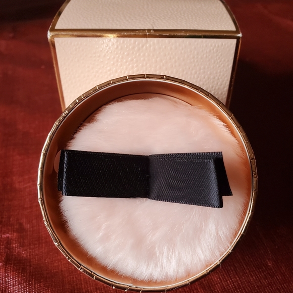 *LIMITED EDITION * BNIB MAC Silver Dusk Powder - Picture 2 of 4